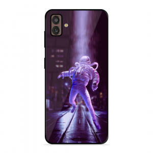 Escape To Void Samsung Galaxy M13 5G